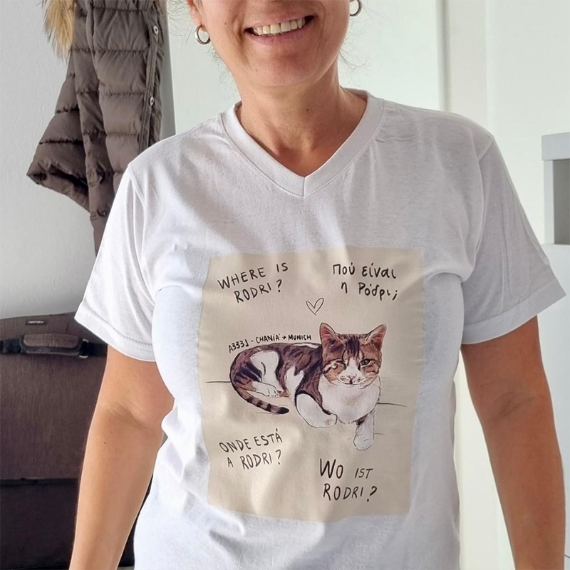 partially blind cat, Alyssa Kopp and her mother, Mary Gomes Kopp, Greek island of Crete, Rescuers, diemiezwohnung, cats.of.lefka.ori_, Chania, Aegean Airlines, Athens, CNN, search for missing cat, T-shirt